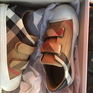 BurBerry kid loafers